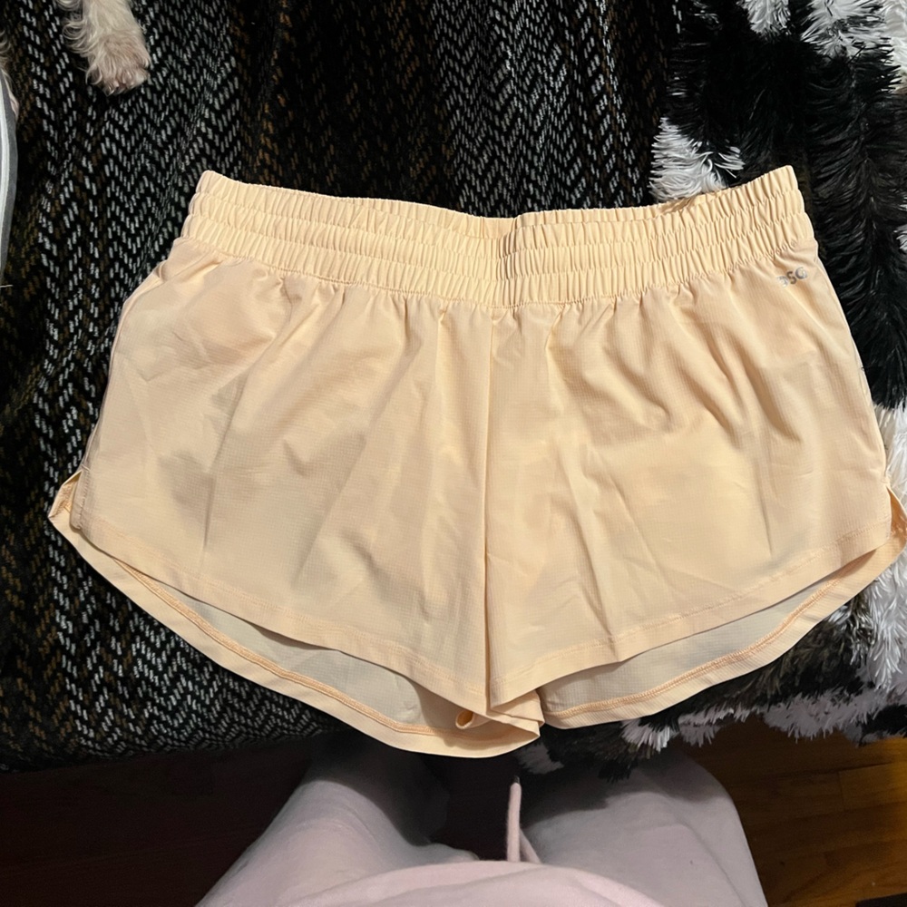 DSG Women's Light Peach Athletic Shorts